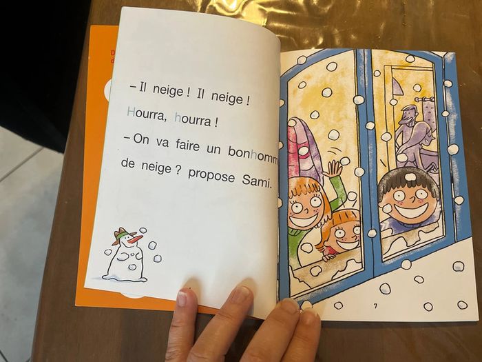 Livre « il neige » de la collection j’apprends à lire - photo numéro 2