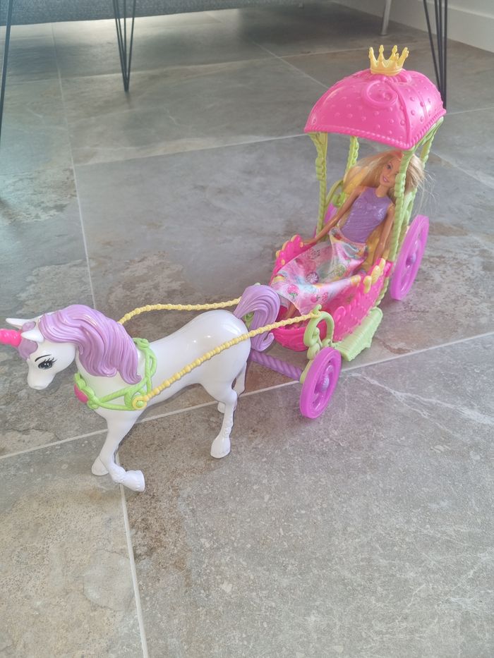 Carosse barbie dreamtopia - photo numéro 2