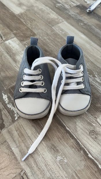 Petite chaussures 6-9 mois