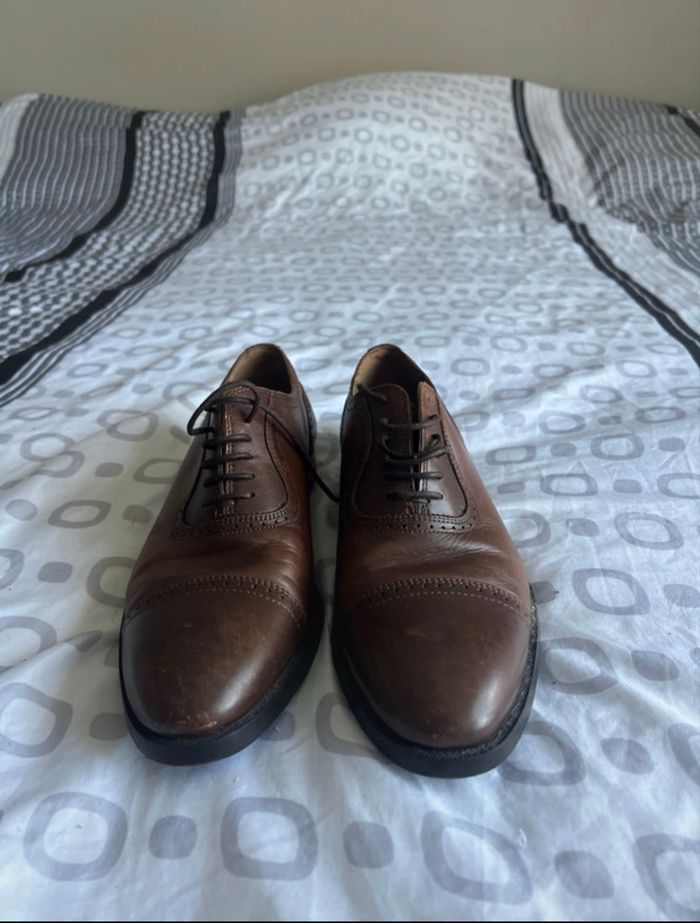 Chaussure de costume en cuir Zara taille 39