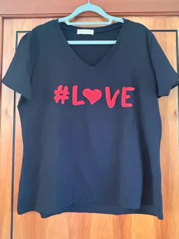 T-shirt noir col v love April Vintage 38-40