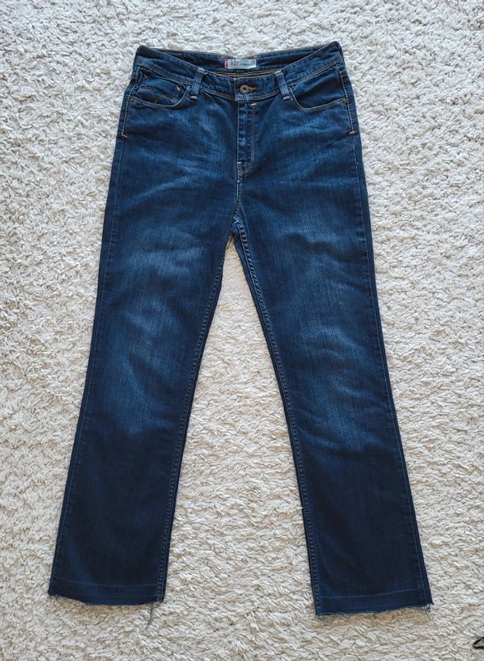 Jean Levi's bleu foncé 627 Straight fit Taille 37 - photo numéro 2
