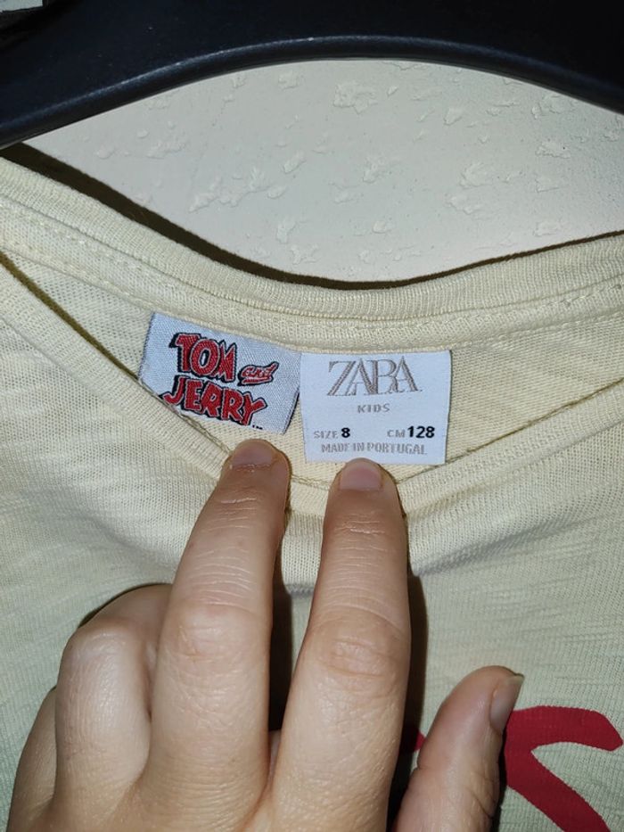 T-shirt jaune pâle Jerry Zara - photo numéro 2