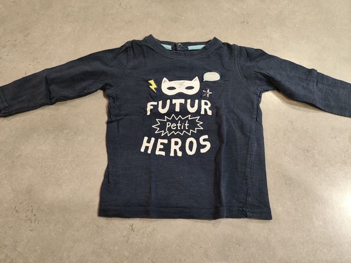 Lot de 4 t-shirts manches longues enfant garçon + un body manches longues– Taille 18 mois - photo numéro 4