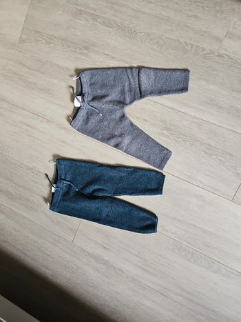 Lot de 2 pantalons chaud C et a 18 et 12 mois