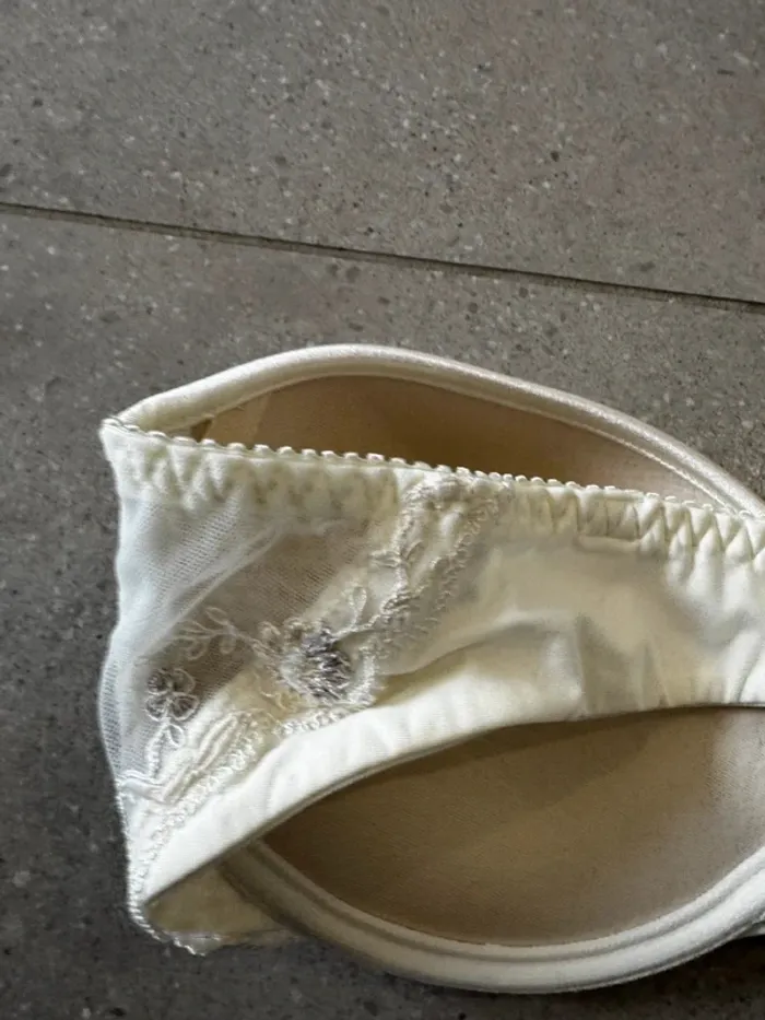 Soutien gorge Java, très bon état, taille 90C - photo numéro 3