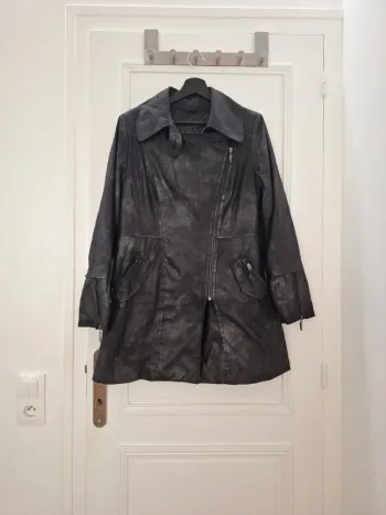 Tres belle Veste longue mi saison