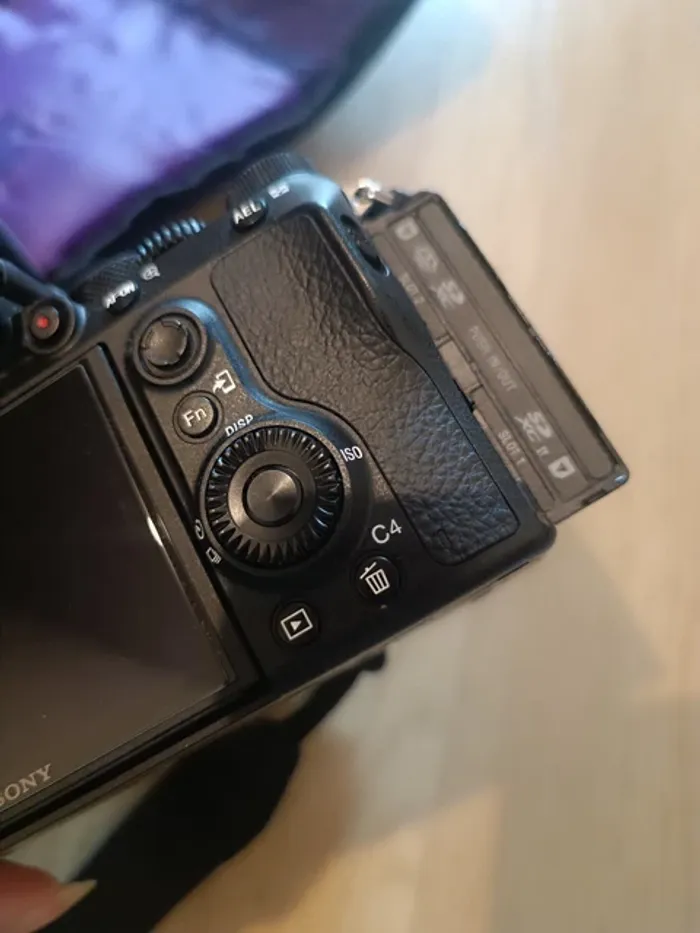 Sony Alpha A7 III - photo numéro 2