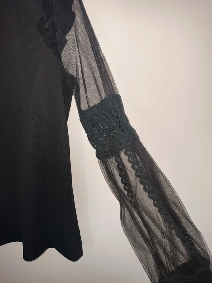 Blouse made in Italy taille 38 excellent état taille unique - photo numéro 2