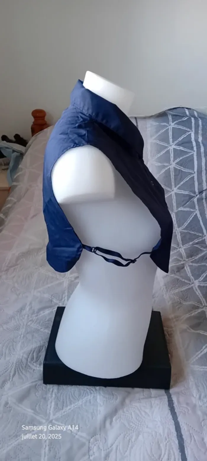 Haut léger court  sans manches côtés ouverts sur les côtés avec élastique marine femme S enjoy - photo numéro 6
