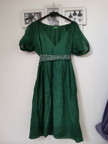 Tres belle robe d'été Benetton couleur vert Émeraude