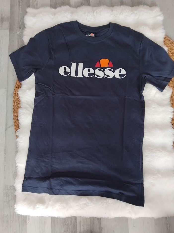 Tee-shirt homme Ellesse neuf Taille XXL - photo numéro 2