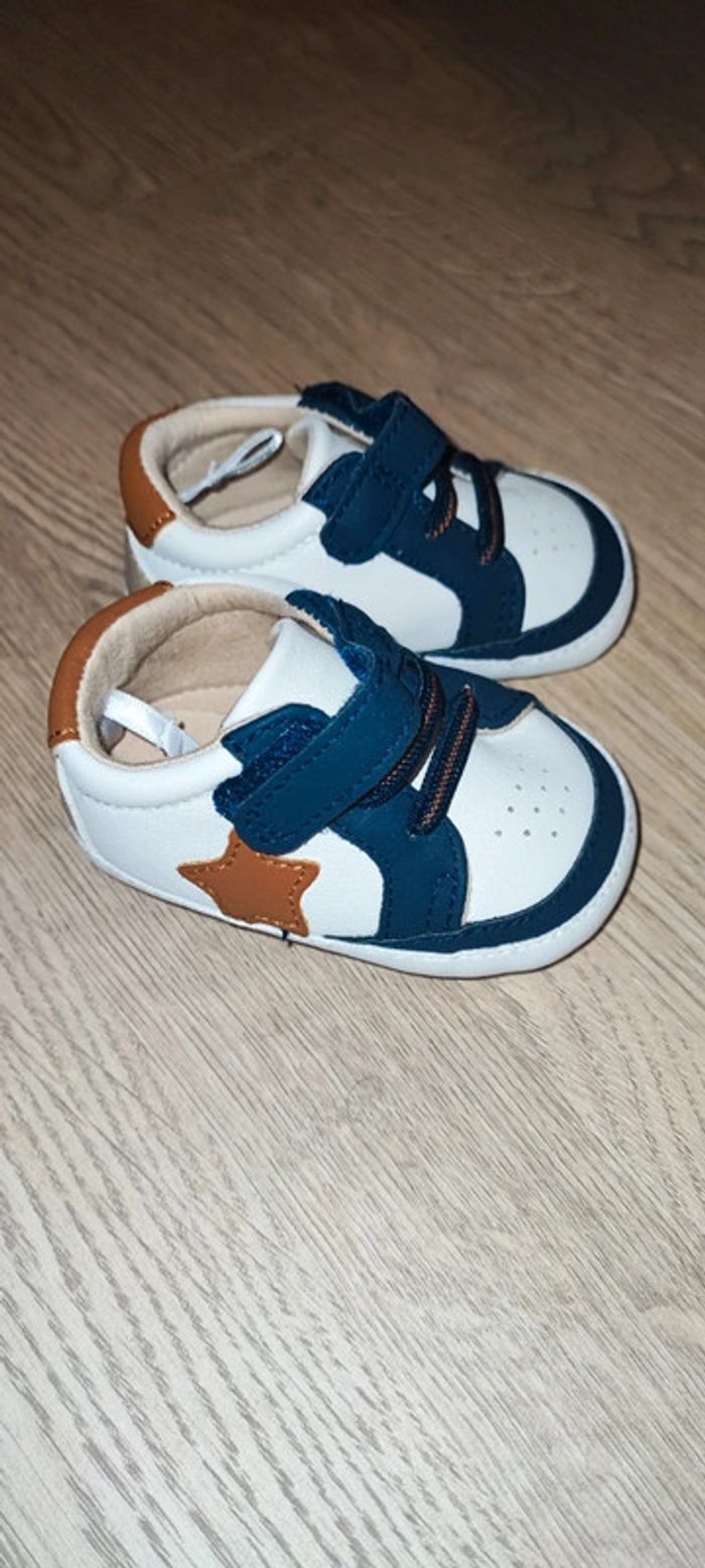 Lot de 8 chaussures en très bon état taille 20-23 - photo numéro 6