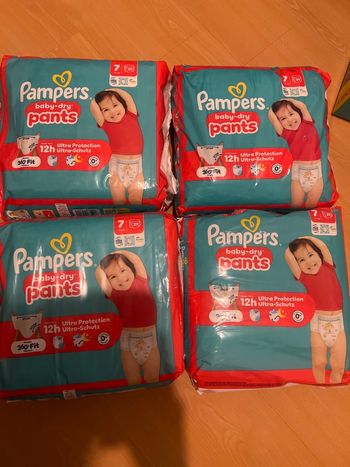 Pampers baby dry pants taille7 X4 116Couches au total 