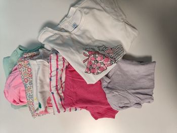 Lot 8 tee shirt 12 mois