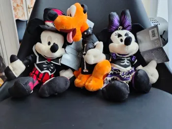 Lot peluche Mickey Minnie plutôt Disney parc de 2017 neuf Halloween