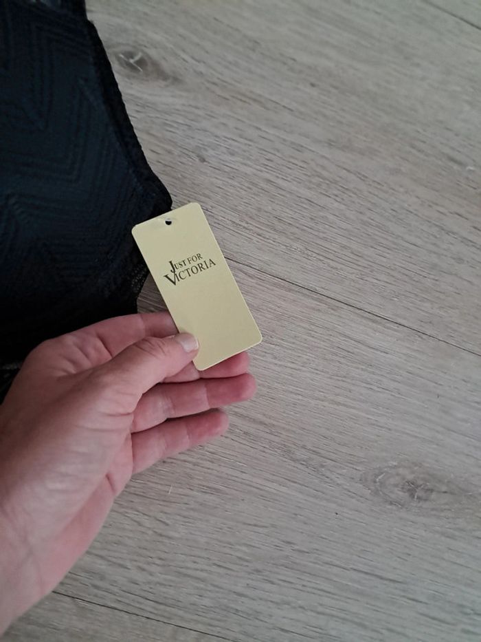 Soutien gorge noir neuf - photo numéro 3