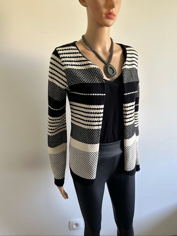 Cardigan beige et noir Only taille XS TBE - photo numéro 2