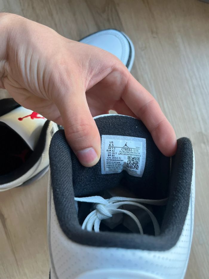 Air Jordan 3 Cement Grey 42 - photo numéro 5