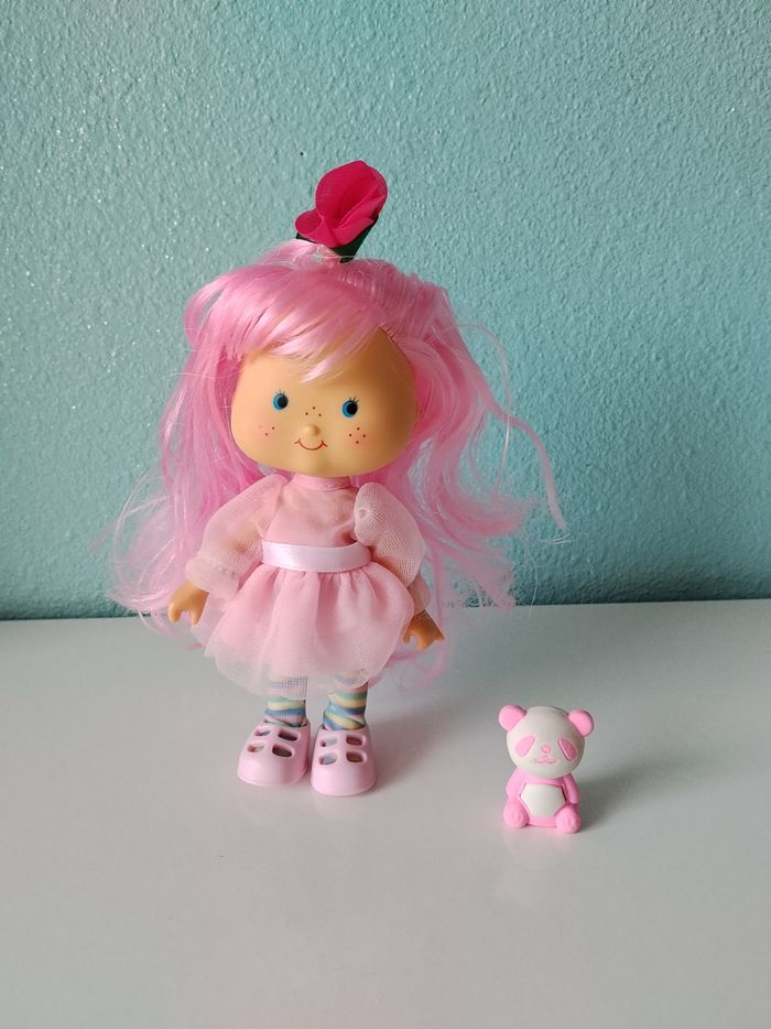 Poupée charlotte aux fraises - photo numéro 2