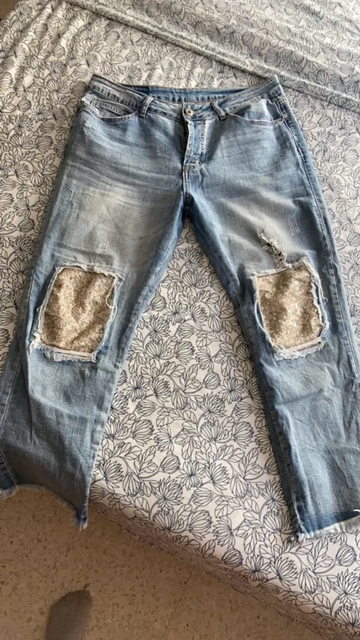 Jean details en sequins