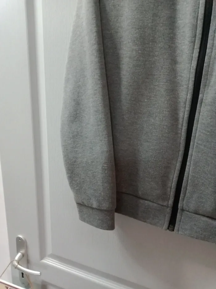 Veste grise - photo numéro 4