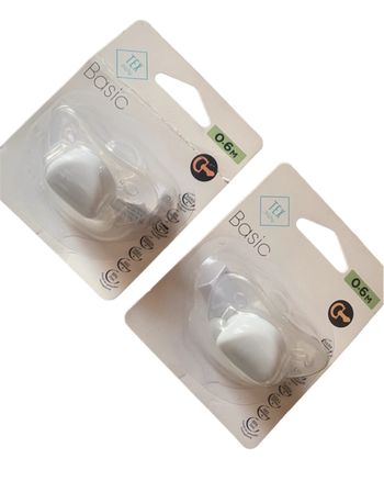 Lot de 2 tétines 0-6 mois