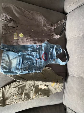 Lot de 4 Salopettes de taille 6 mois