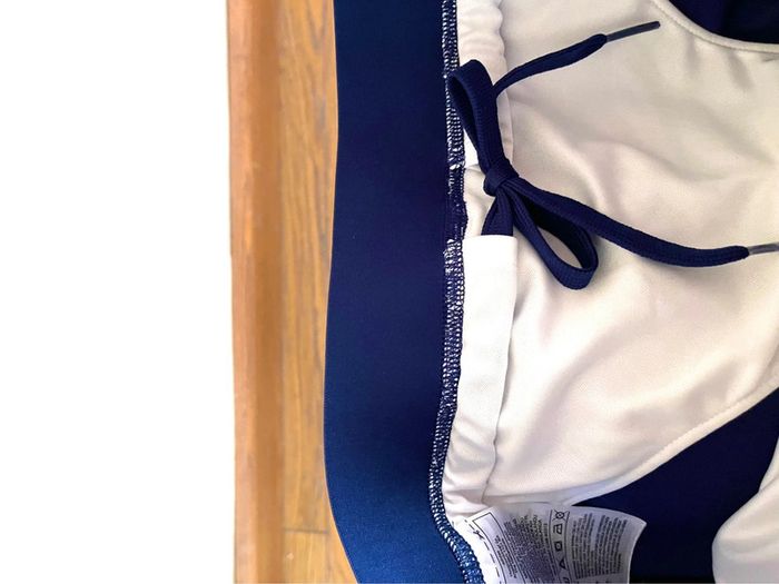 Ensemble Sportif brassière Nike et short adidas meme coloris bleu - photo numéro 15