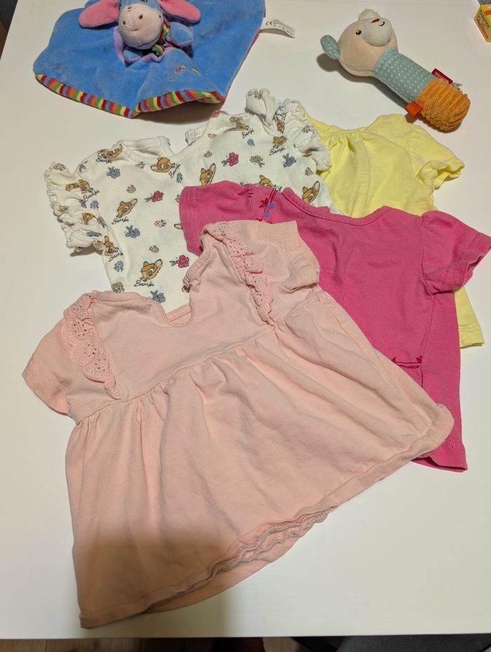 Lot bébé fille 3 mois - photo numéro 2