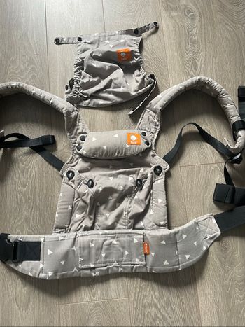 Portage préformé prefo de la marque Tula modèle Explore coloris Sleepy Dust