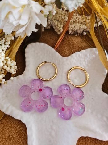 Paire de boucles d'oreilles fleurs 3cm
Créoles dorées en acier inoxydable 