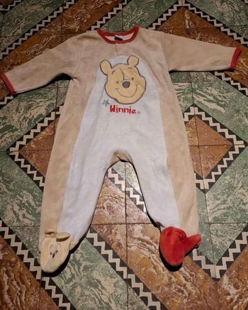 5 pyjama winnie 