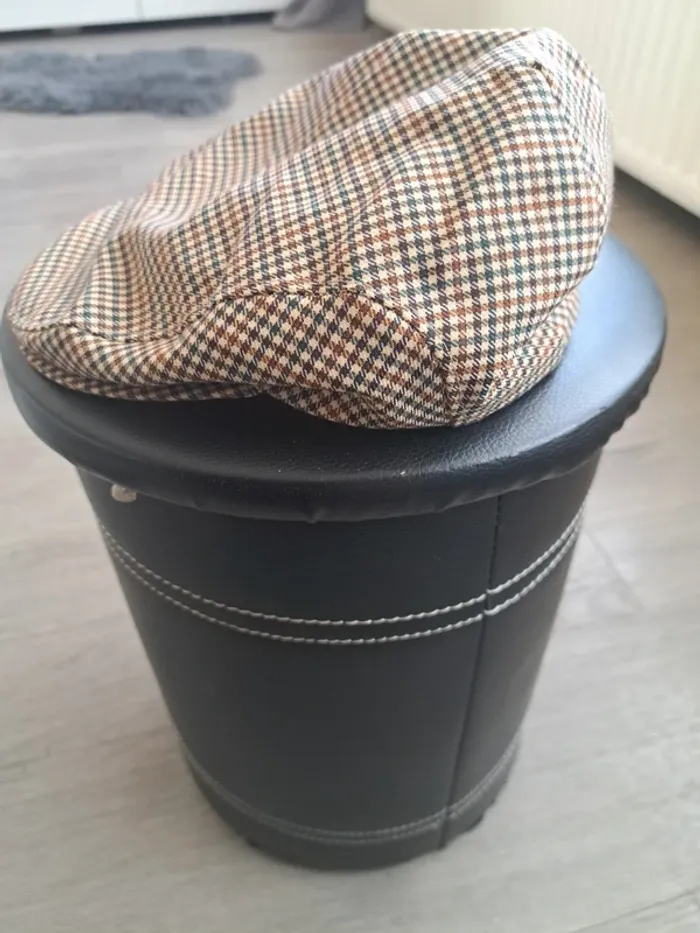 Casquette à carreaux beige - photo numéro 3