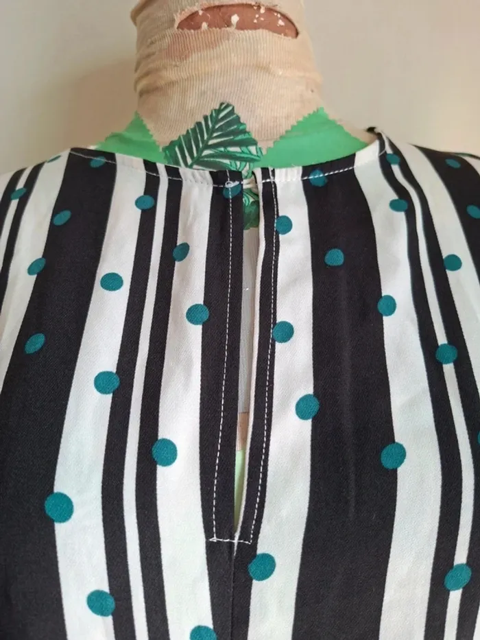 Blouse Pimkie noir et blanc neuf, taille 42 - photo numéro 2