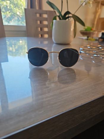 Lunette de soleil femme neuves