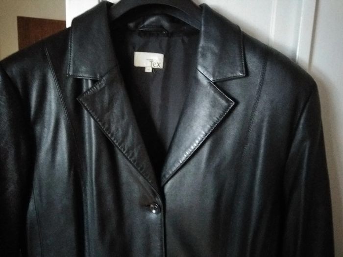 Manteau long en cuir - photo numéro 3