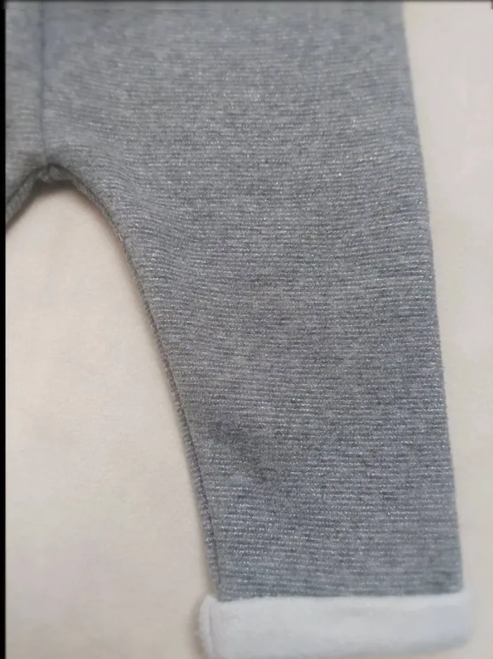 Jogging molletonné Kiabi fille 9 mois - photo numéro 2