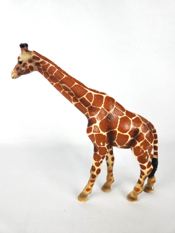 Figurine Girafe Schleich - Animaux de la Savane - 14 cm - photo numéro 4