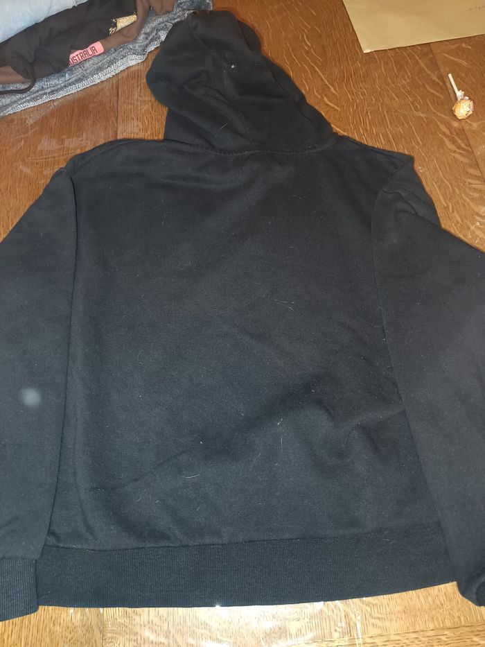 Sweat a capuche - photo numéro 2