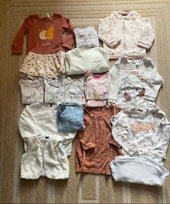 Lot 24 mois fille