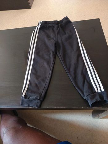 Joggings noir adidas