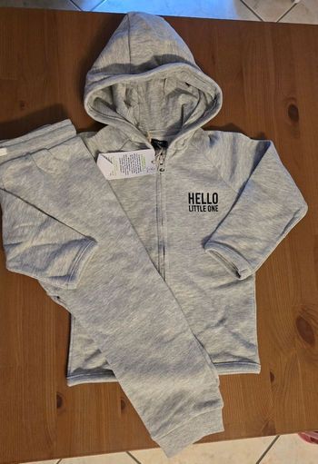 Neufs (non porté) 🏷😍🤩💙ensemble jogging 36mois  garçon 💙🤩😍