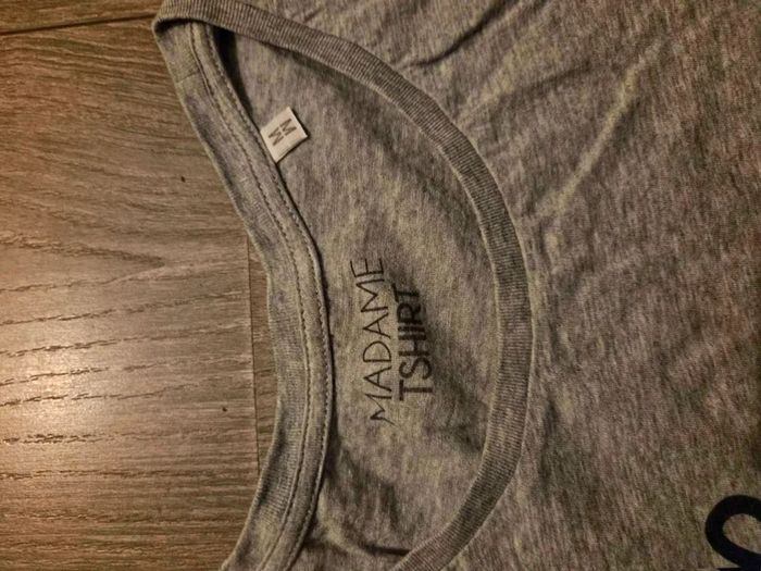 T shirt  femme - photo numéro 2