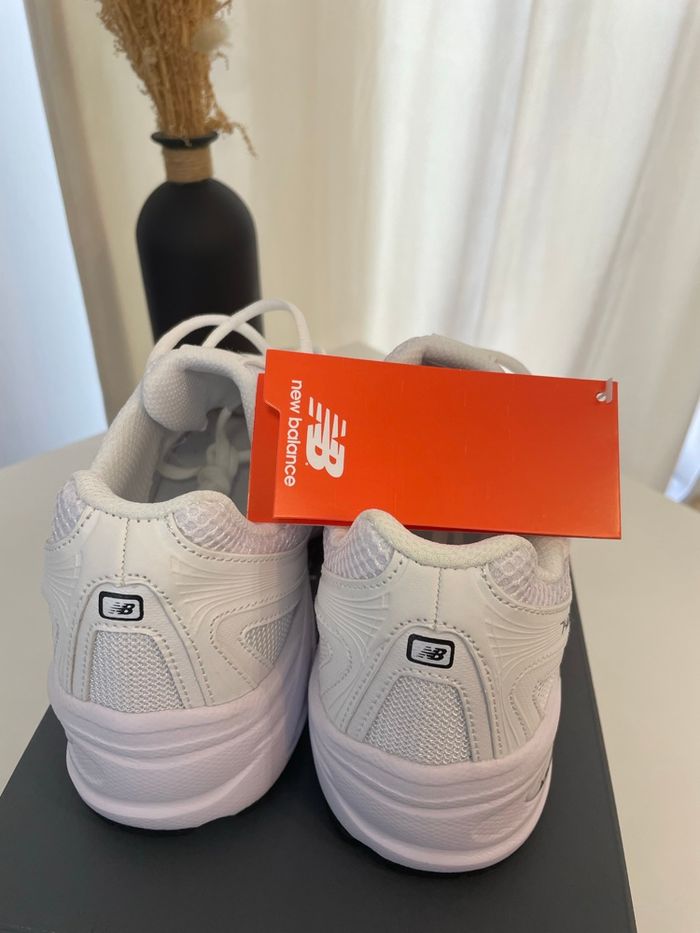 New Balance 740 blanches – neuves avec étiquette + boîte - photo numéro 6