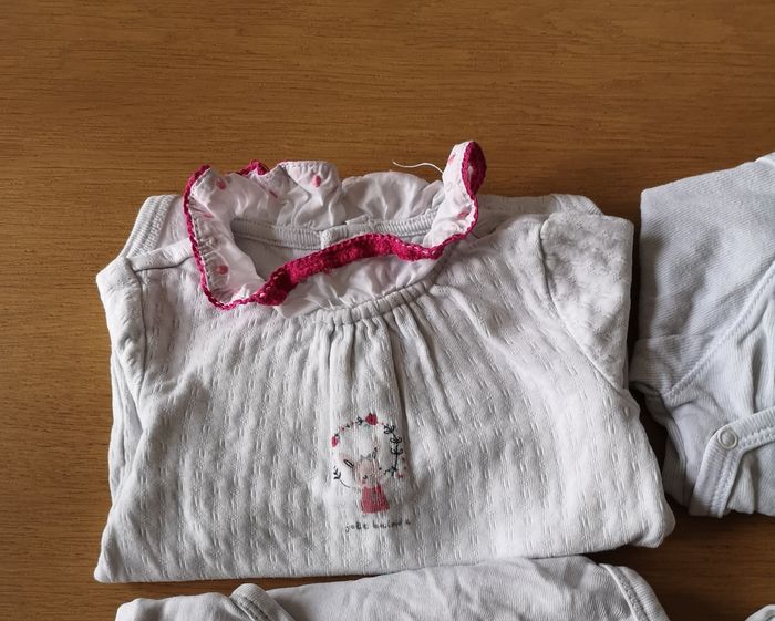 Lot 6 bodies manches longues - photo numéro 3