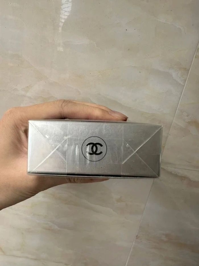 Neuf avec étiquette·Chanel - photo numéro 2