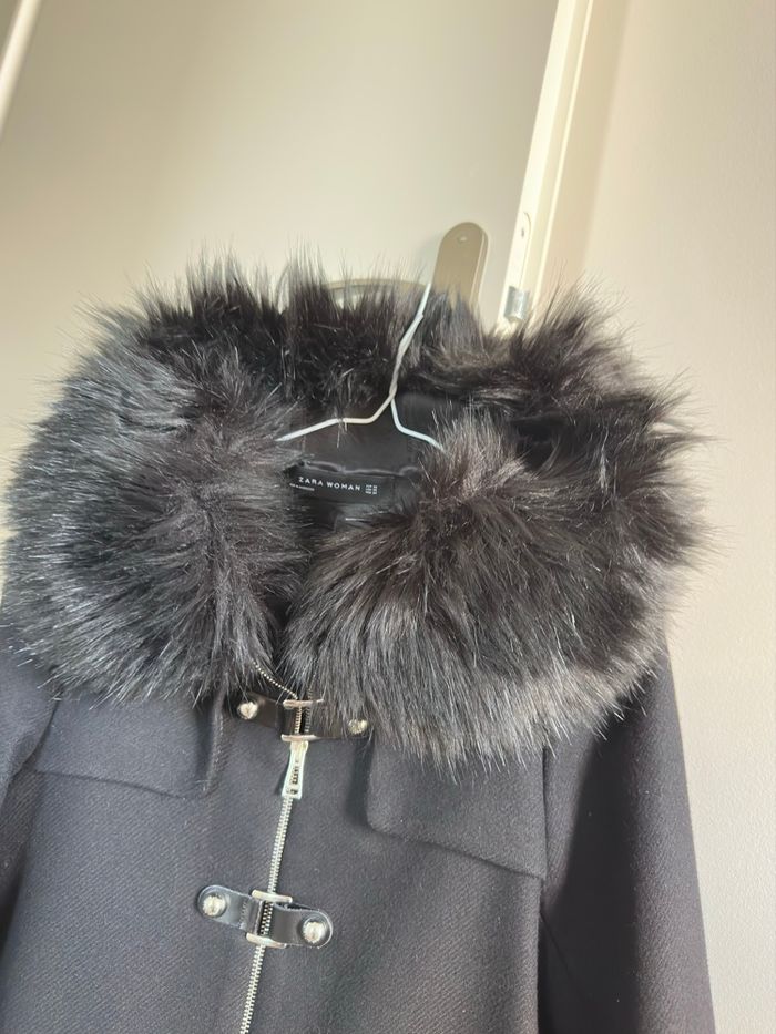 Zara manteau noir avec capuche fausse fourrure T34 XS - photo numéro 4