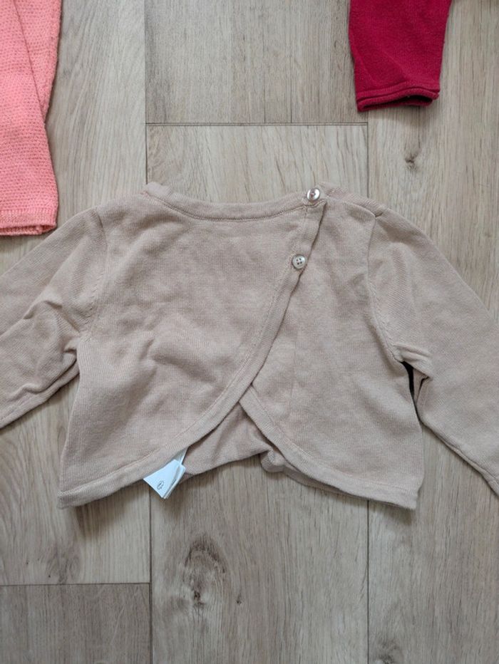 Lot 3 gilets fille 9 Mois 71cm - photo numéro 2