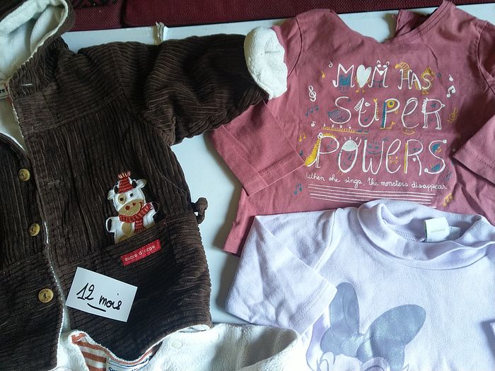 Vêtements bébé Fille 12 mois Lot N° 55 - photo numéro 3